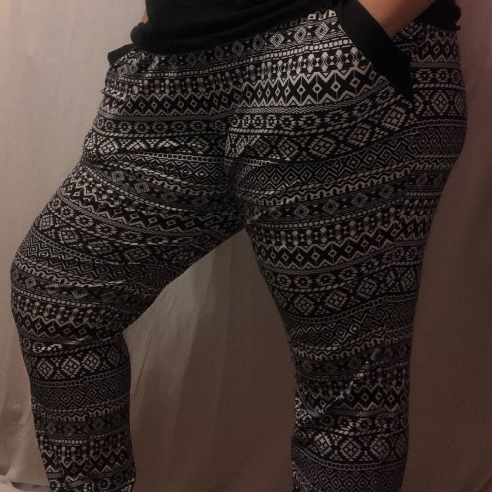 Target Black and white print joggers
